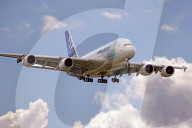 Airbus reactivates the A380 with several tests at Toulouse Blagnac Airport