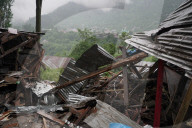 Cross Border Shelling Continues In Kashmir