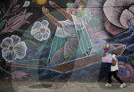 Jamaica Market Offers Large Flower Sale For Mother's Day In Mexico