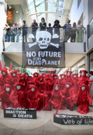 XR Funeral For Paris Agreement 1.5 Degrees In Cambridge