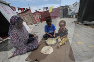 Flour and bread crisis in Gaza