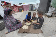 Flour and bread crisis in Gaza
