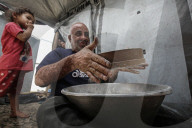 Flour and bread crisis in Gaza