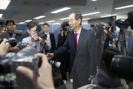 Han Duck-soo Bows Out Of Presidential Race, Vows To Accept Result With Humility