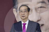 Han Duck-soo Bows Out Of Presidential Race, Vows To Accept Result With Humility
