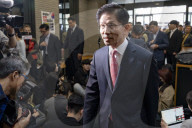 Kim Moon-soo Registers Candidacy After Turbulent Run-Up