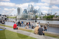 Warm weather in London
