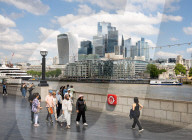 Warm weather in London