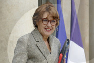The Departure Of The Ministers After The Council Of The French Ministers 