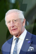 Charles holds Elephant Family Evening of Art and Conservation at Kew Gardens