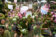 Hundreds Of Nursing Students Blocked A Shahbagh Intersection In Dhaka .