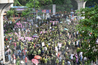 Hundreds Of Nursing Students Blocked A Shahbagh Intersection In Dhaka .