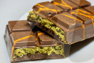 Dubai Pistachio Kunafa Chocolate Bars