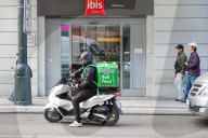 Food Couriers In Prague