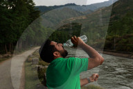 Daily Life In Kashmir 