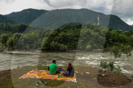 Daily Life In Kashmir 