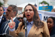 Supreme Court hears birthright citizenship arguments