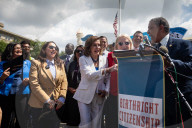 Supreme Court hears birthright citizenship arguments