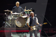 Bruce Springsteen - a roaring, rousing ?s?how that imagines a better America.