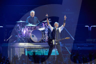 Bruce Springsteen - a roaring, rousing ?s?how that imagines a better America.