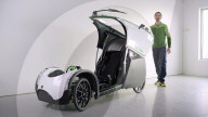 Four wheel ebike looks like a tiny car