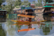 Tourism Sector In Kashmir