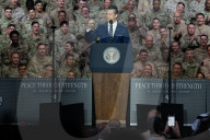 Trump visits US troops stationed in Qatar