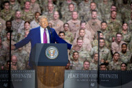 Trump visits US troops stationed in Qatar