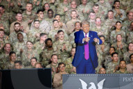 Trump visits US troops stationed in Qatar