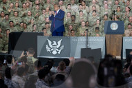Trump visits US troops stationed in Qatar