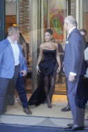 Kim Kardashian, Lauren Sánchez and Katy Perry head to bachelorette party in Paris