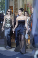 Kim Kardashian, Lauren Sánchez and Katy Perry head to bachelorette party in Paris