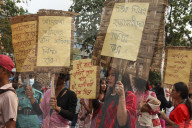 Smoke And Sweat: Toxic Labor On The Streets In Bangladesh 