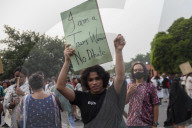 Smoke And Sweat: Toxic Labor On The Streets In Bangladesh 