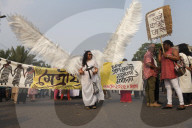 Smoke And Sweat: Toxic Labor On The Streets In Bangladesh 