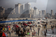 Palestinians In Gaza Go To The Beach 