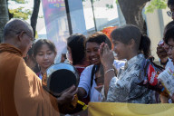 Pindapata Tradition In Indonesia