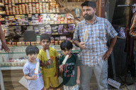 Hot Weather In Kashmir