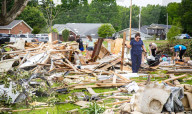 Kentucky: Tornado Touches Down In London