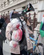 Palestinian Protest at the Treasury