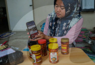 Chili Sauce Packaging For Export By Indonesian Micro Enterprises 