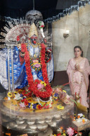  Bollywood Actress Kajal At Dakshineswar Temple In Kolkata, India