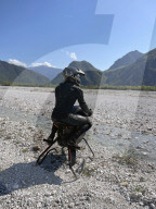 Star Wars lässt grüßen: Polnische Firma stellt echtes Hoverbike vor, das ohne Propeller mit 124 km/h fliegt