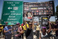 Israel-Hamas War 2025: Demonstrations In Sderot