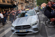French Taxi Drivers Block Paris Street to Protest Health Transport Pricing Plan