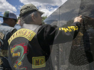 Vets Visit Vietnam Veterans Memorial In Washington