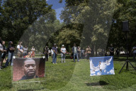 The 5th Year Anniversary Of George Floyd Death People Gathered Out Side The White House 