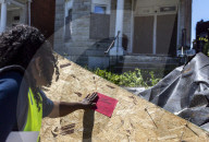 St Louis recovers from Tornado strike