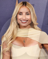 2025 American Music Awards - Arrivals