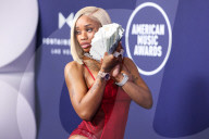 2025 American Music Awards - Arrivals